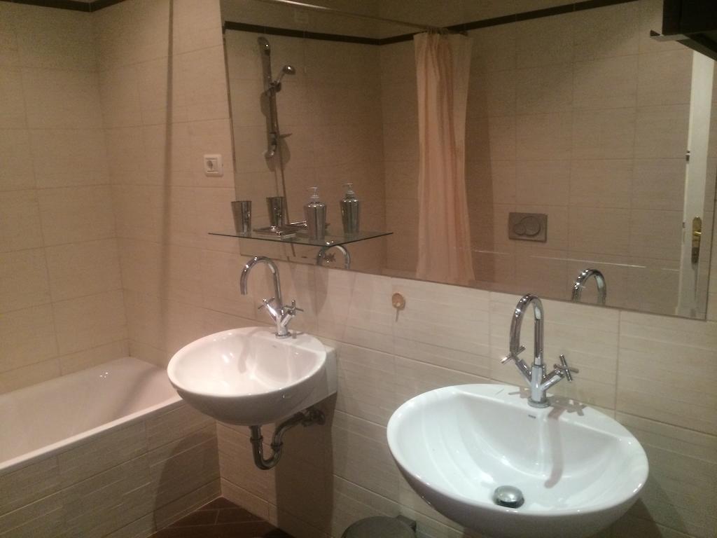 Judit Apartman Apartment Budapest Phòng bức ảnh
